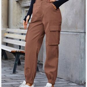 Express Women's Tan Cargo Joggers